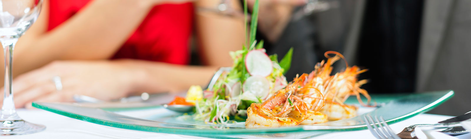 Oceanfront Restaurants on St. Pete Beach | The Don CeSar